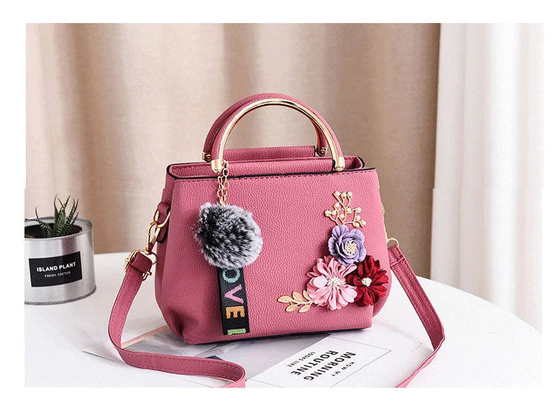 Elegant Women's Floral Handbag – Fashionable Shoulder & Crossbody Bag for Any Occasion