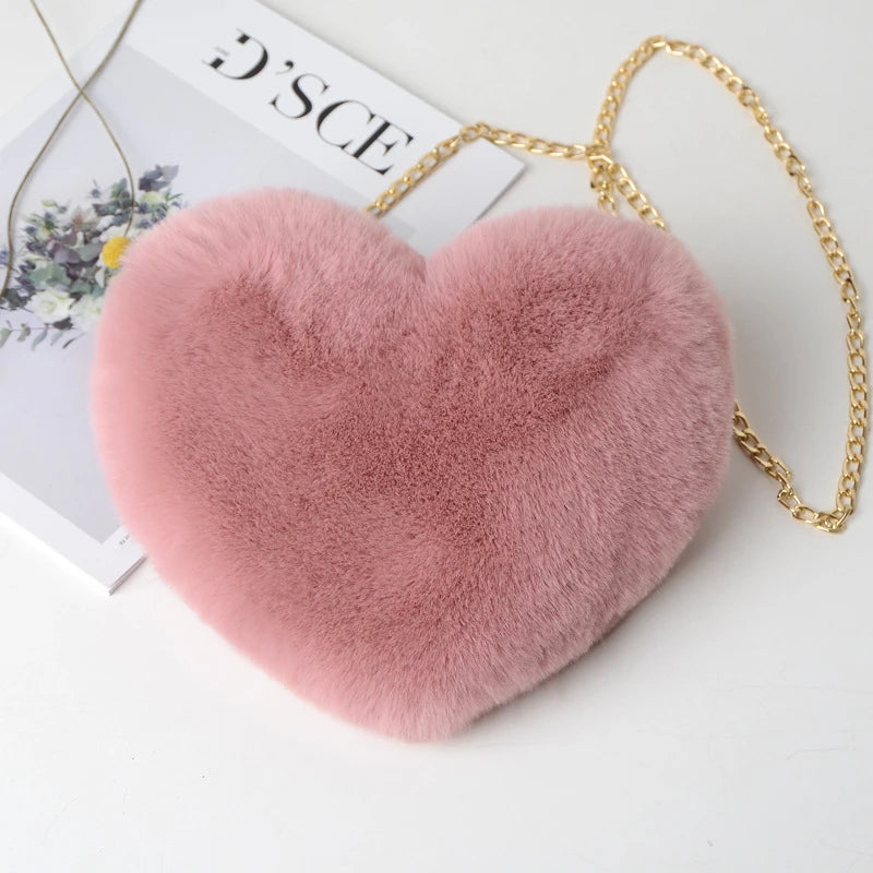 Valentine's Love: Kawaii Heart-Shaped Faux Fur Handbag – Stylish & Plush Crossbody for Women